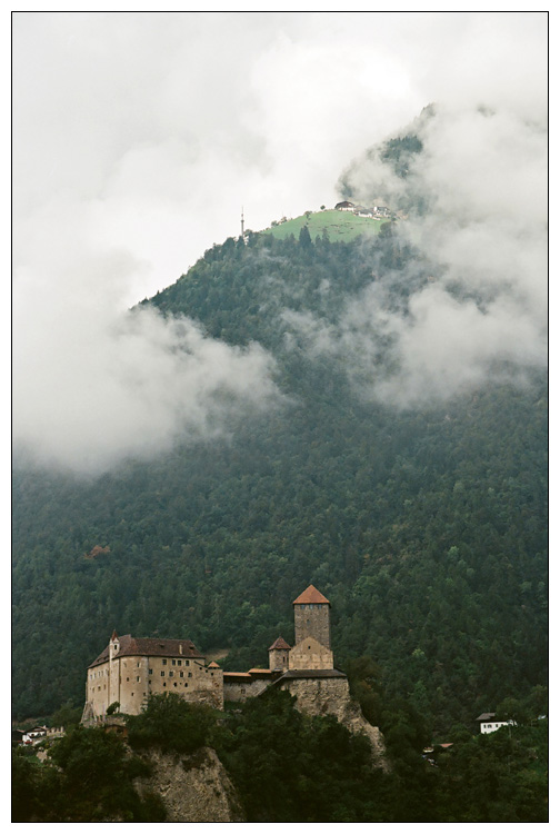 Dolomity – hrad Tirol